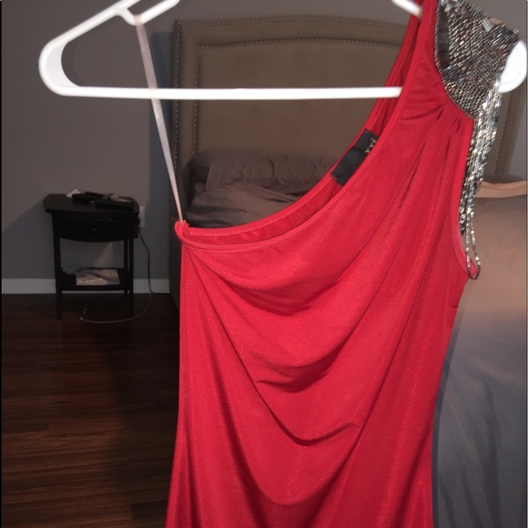 Dressy top ❤️ - Picture 3 of 4